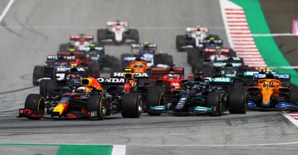 F1: Sok előzést és Verstappen negyedik szezonbeli győzelmét hozta a Stájer Nagydíj!