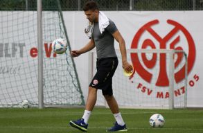 Bundesliga: Szalai visszatérhet